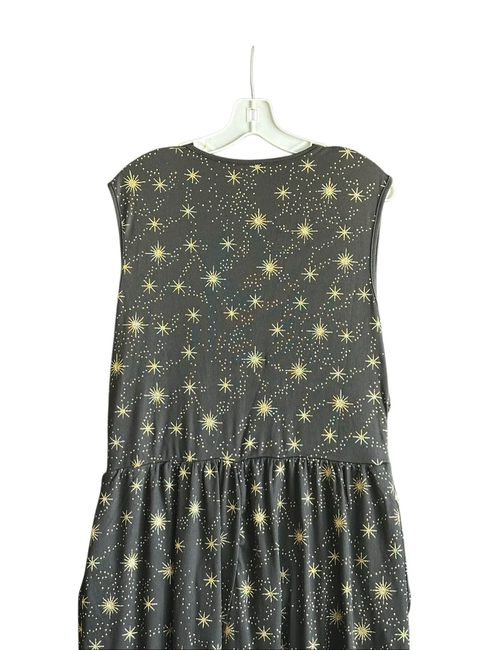 NWT Cider Black with Gold Star Print Sleeveless Romper. Size X-Large